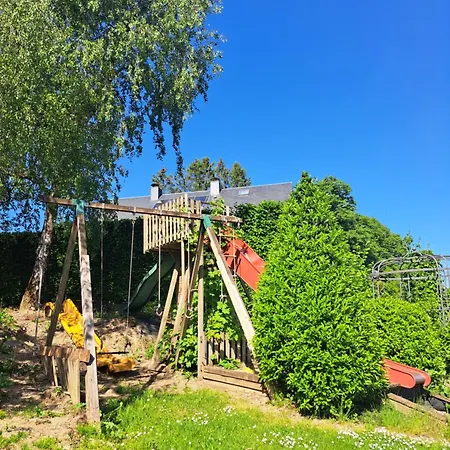 Dom wakacyjny Vakantiewoning Vue Du Village - 14 Personen - *