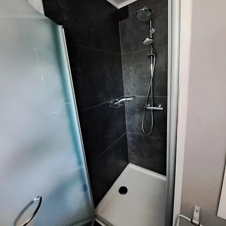 Vakantiewoning Vue Du Village - 14 Personen - *